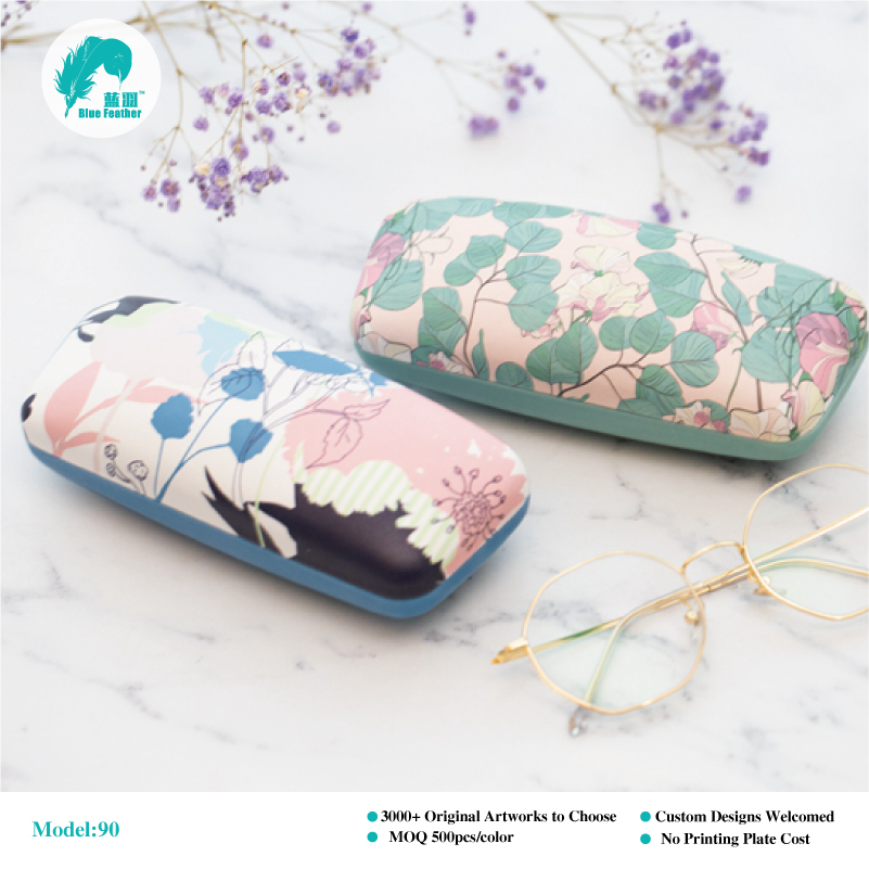 Charming Artistic Blossom Print Metal Eyeglass Holder for Daily Use